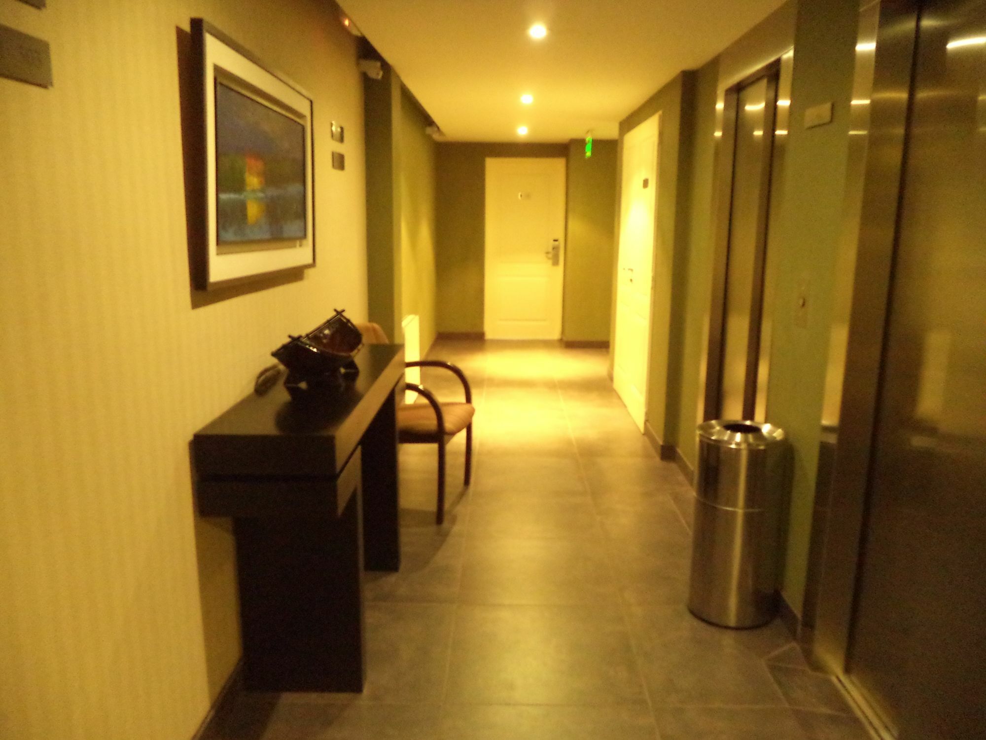 Mil810 Ushuaia Hotel エクステリア 写真