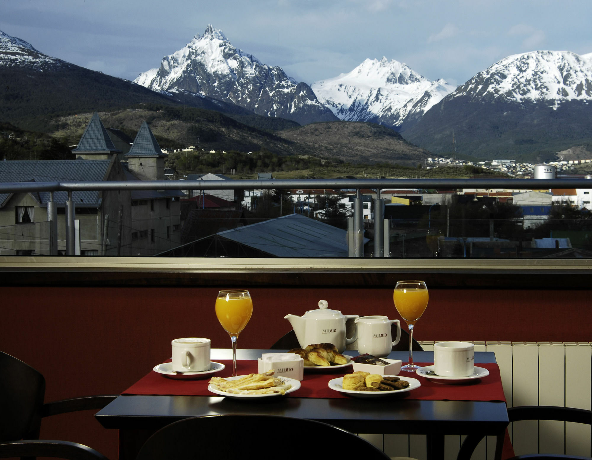 Mil810 Ushuaia Hotel エクステリア 写真