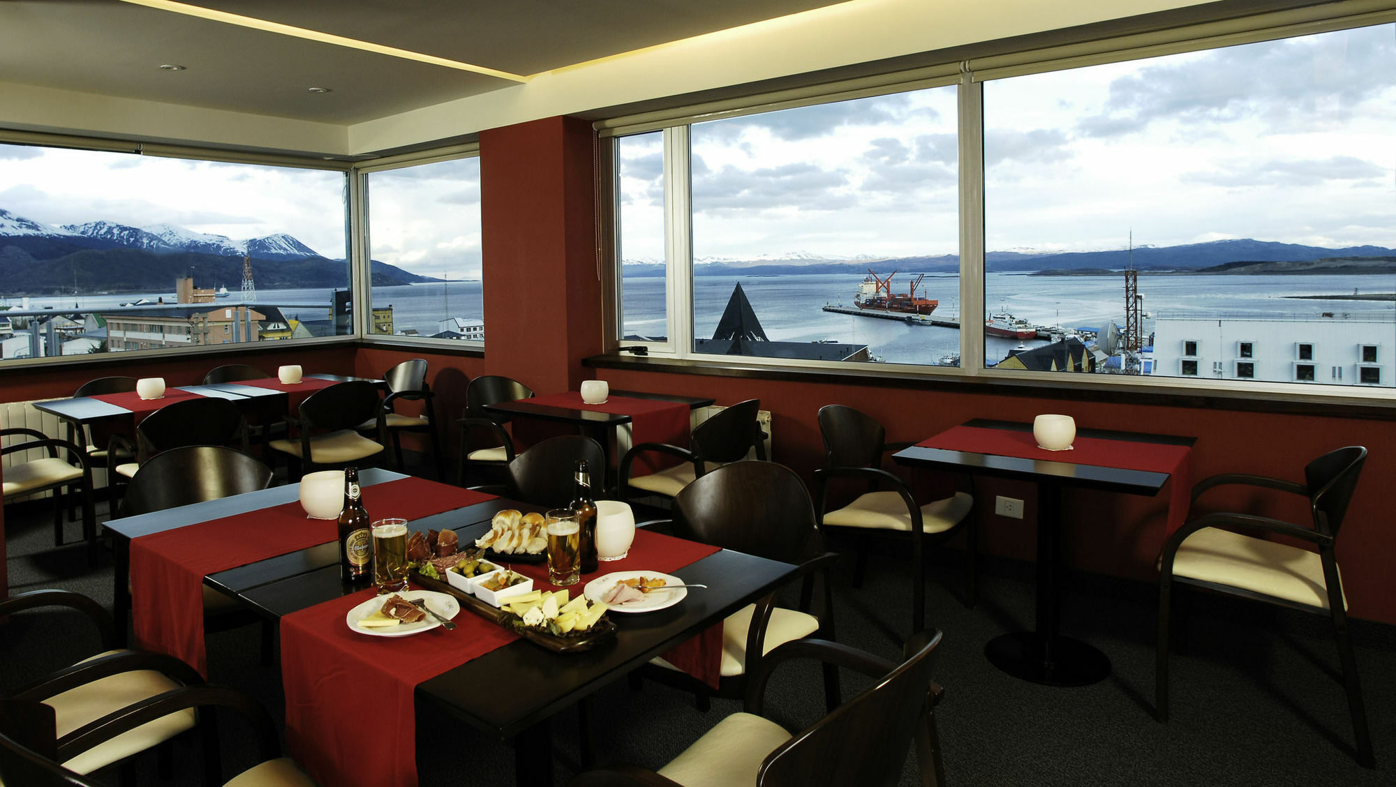 Mil810 Ushuaia Hotel エクステリア 写真